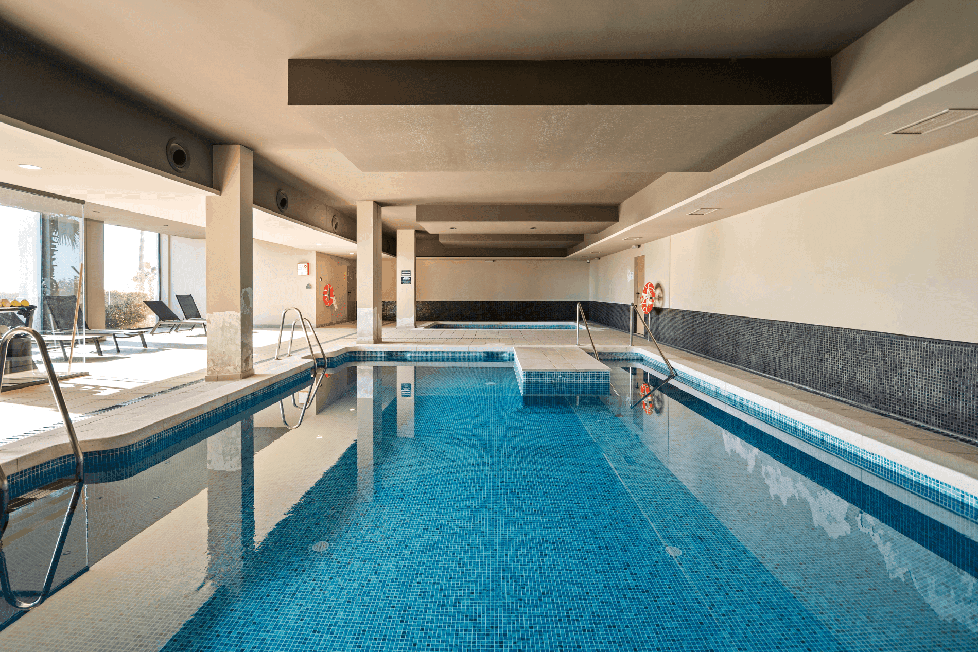 Blue Suites – 3-Bedroom Apartment with Large Terrace and Sea Views - Image 2