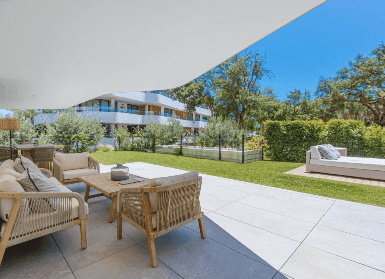 Village Verde, La Reserva – 3-Bedroom Apartment - Image 1